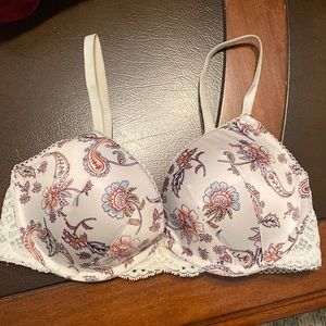 Victoria Secret Dream Angels push up bra size 32 DD